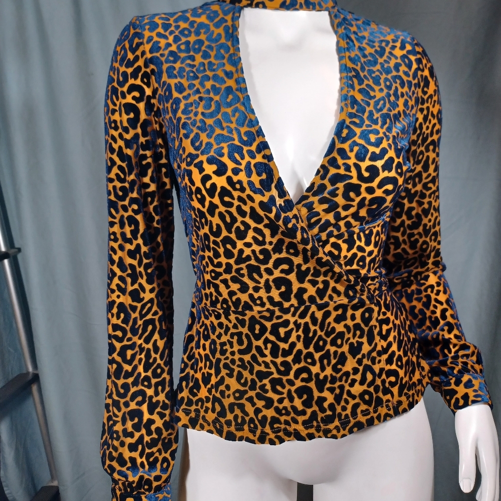 🔥 HP 🎉 Honey Punch leopard print blouse
